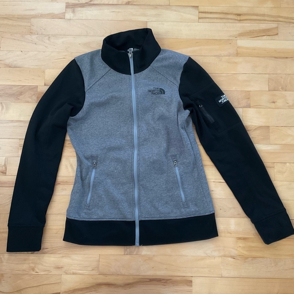 The North Face Women's Gray and Black Zip-Up Utility Jacket